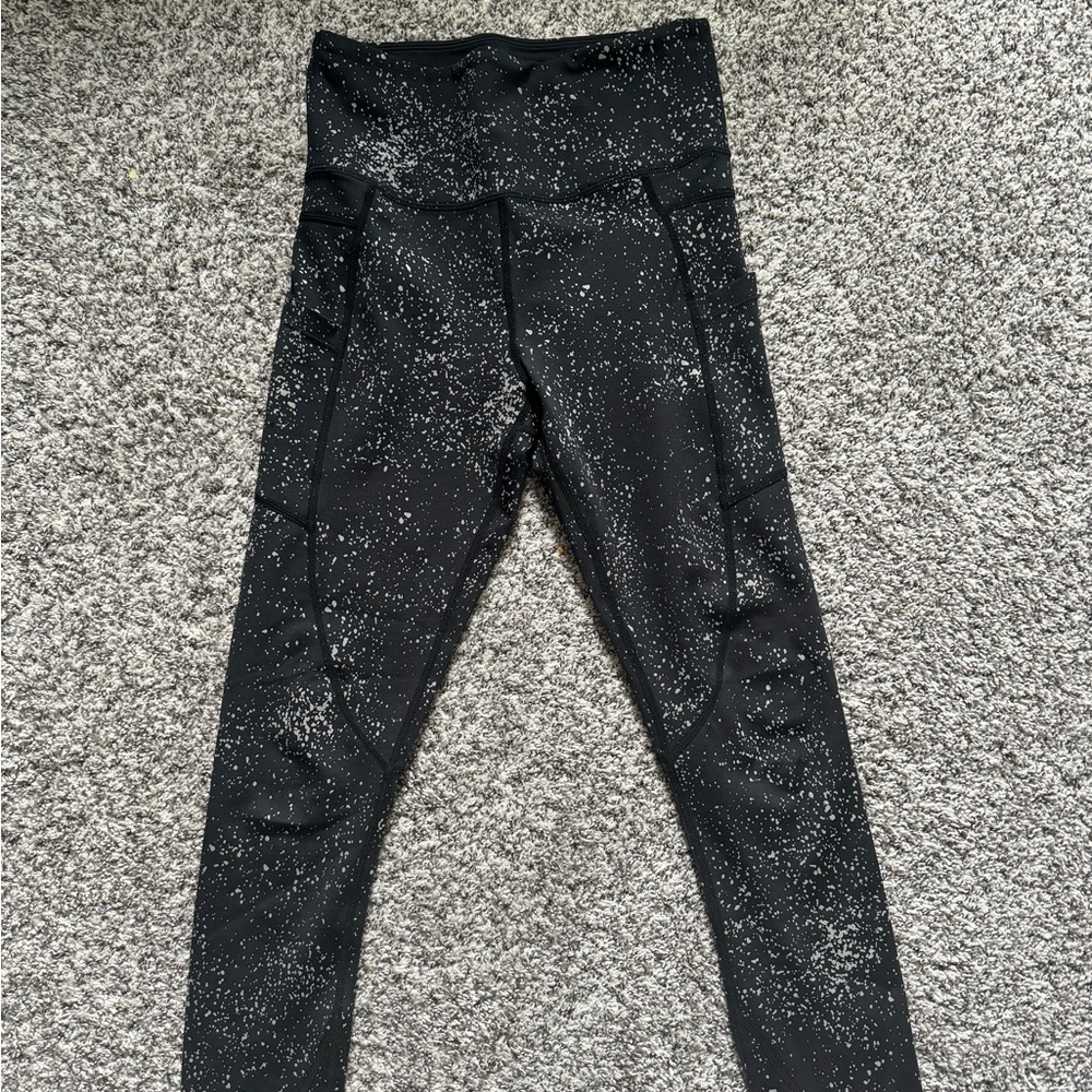 Zyia Black Reflective Light and Tights